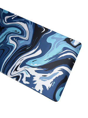 Blauw gemarmerde muismat met elegante afwerking – Blue Bevel stijl voor moderne setups