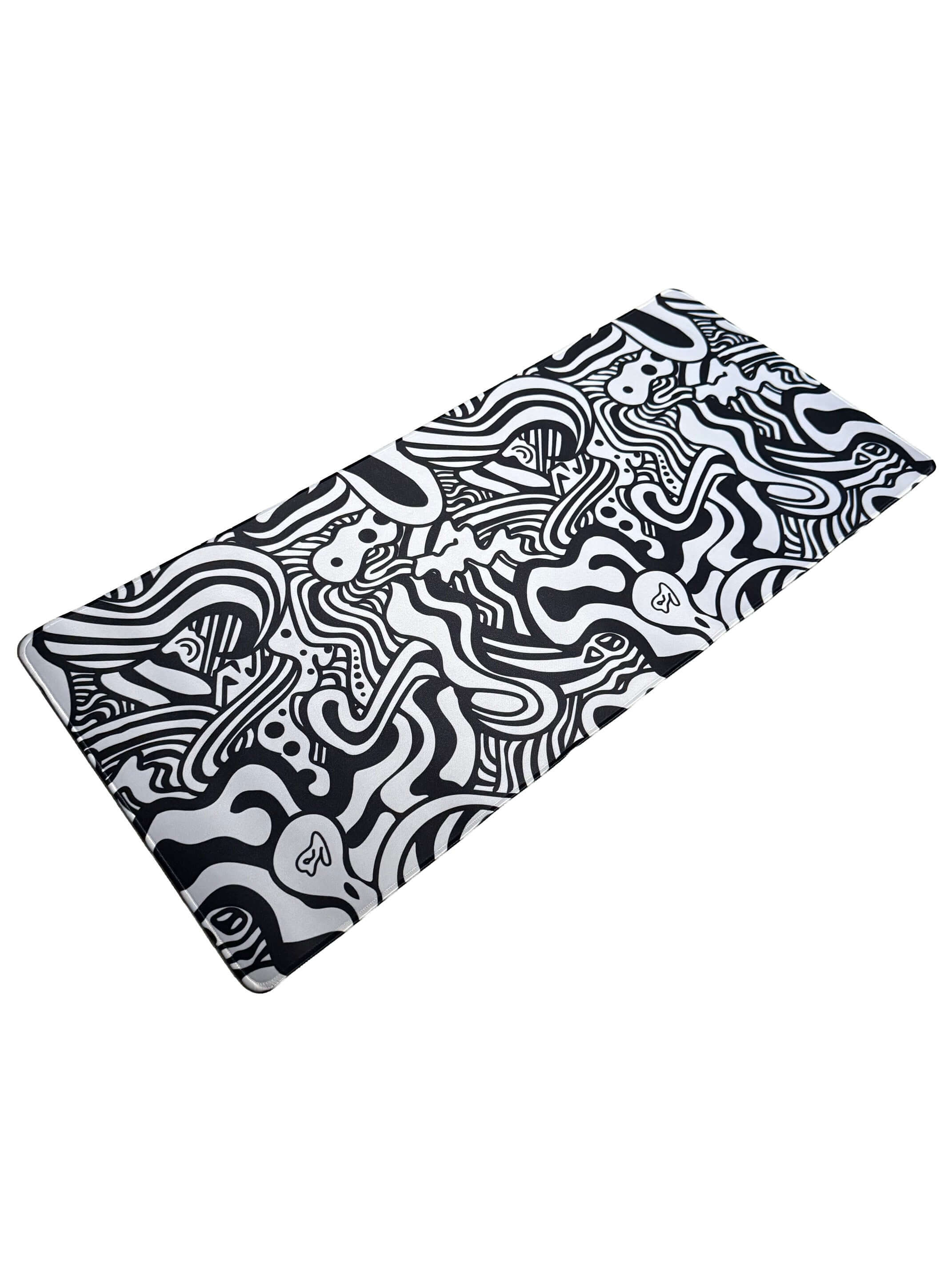 MonoMaze muismat XXL met zwart-wit labyrint patroon – modern en minimalistisch design