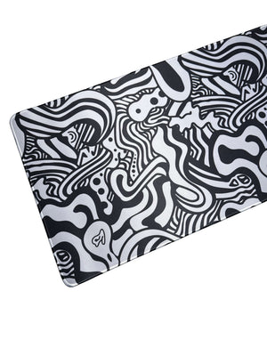 Strakke muismat in zwart-wit met abstract maze ontwerp – antislip en geschikt voor gamers