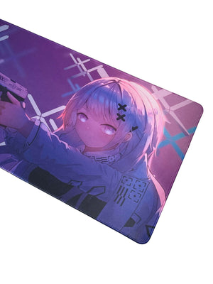 XXL gaming muismat met futuristische anime girl en pistool – Violet Viper stijl